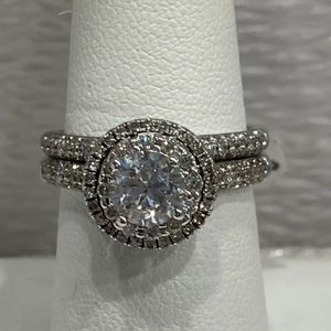 White gold 1.5 carat wedding set ring